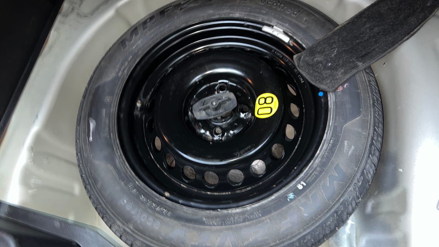 Used 2019 Toyota Glanza G CVT Petrol Automatic tyres SPARE TYRE VIEW