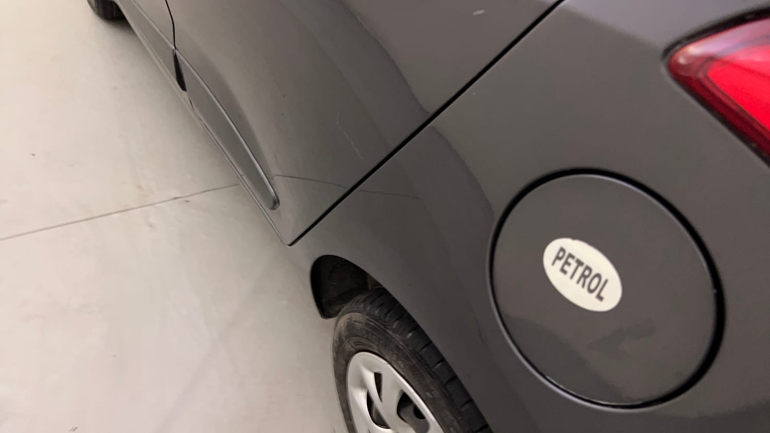 Used 2020 Hyundai Grand i10 Sportz 1.2 Kappa VTVT Petrol Manual dents MINOR SCRATCH
