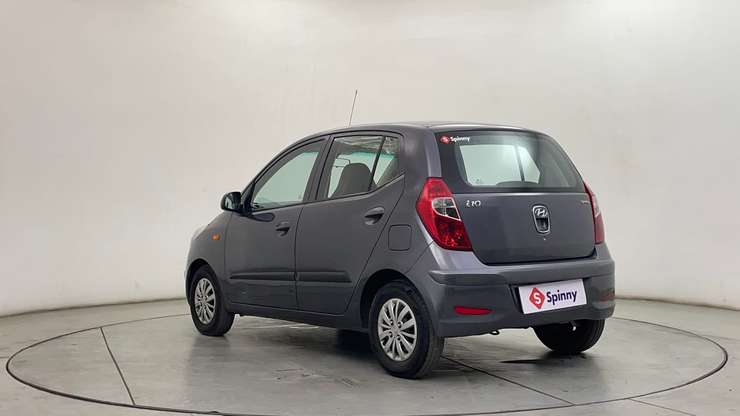 Used 2016 Hyundai i10 Sportz 1.1 iRDE2 Petrol Manual exterior LEFT REAR CORNER VIEW