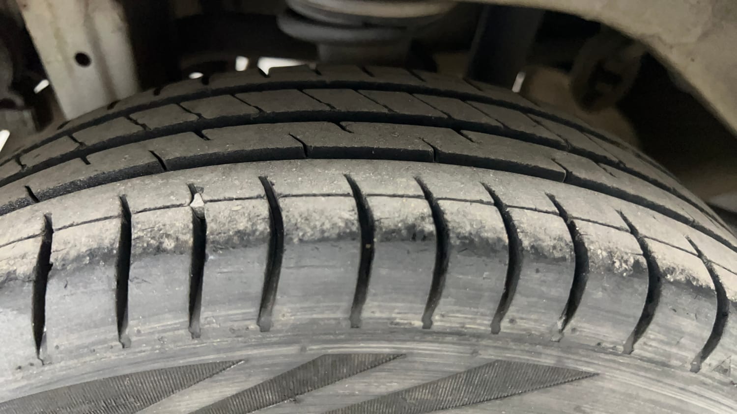 Used 2014 Maruti Suzuki Alto K10 VXi Petrol Manual tyres RIGHT REAR TYRE TREAD VIEW