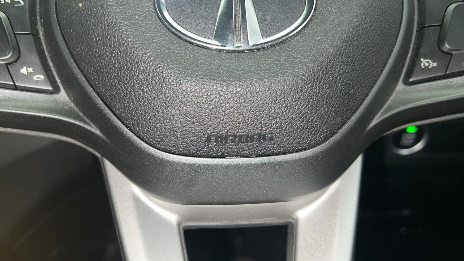 Used 2022 Tata Punch Accomplished Dazzle Pack MT Petrol Manual top_features Airbags