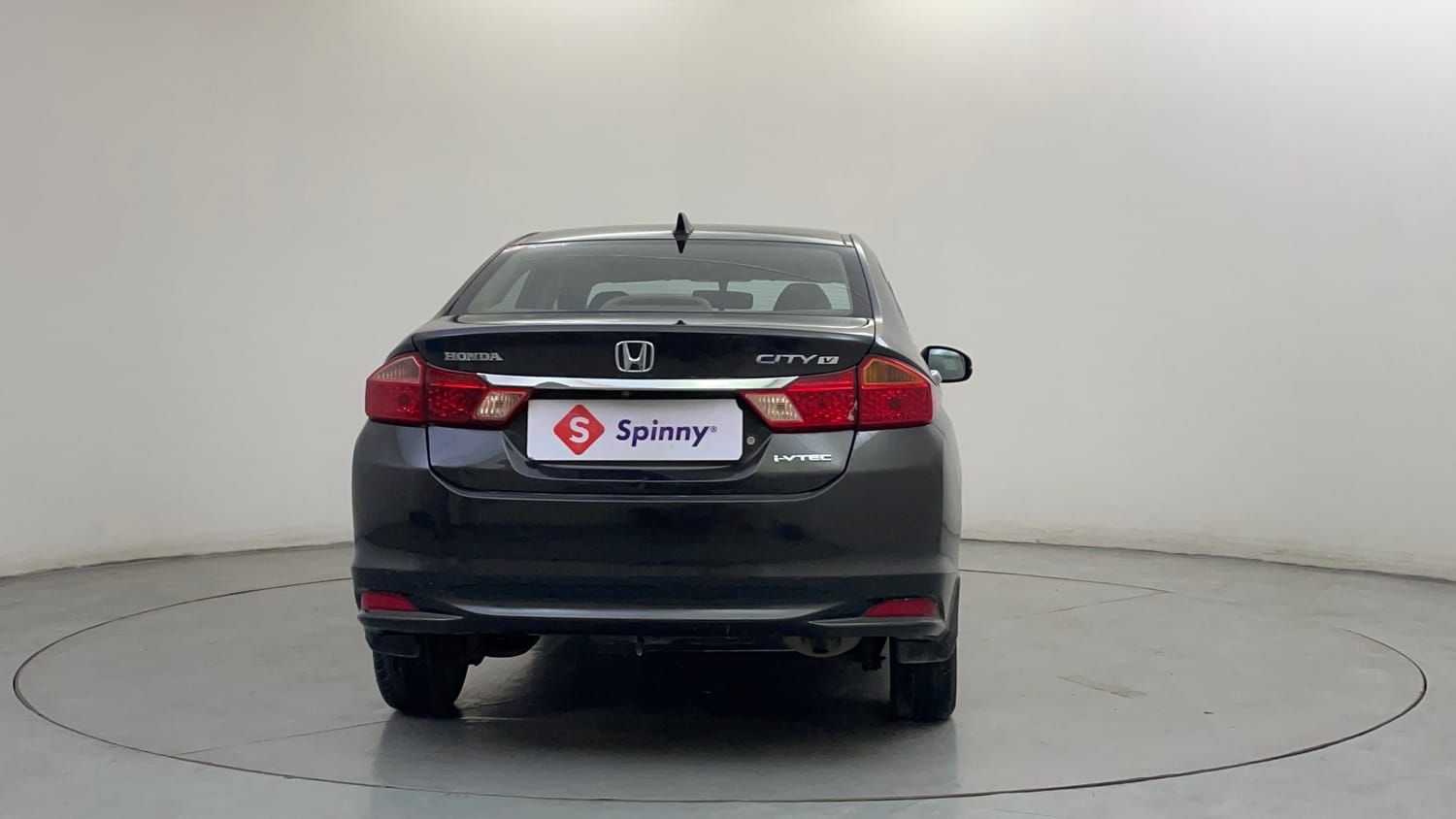 Used 2015 Honda City V Petrol Manual exterior BACK VIEW