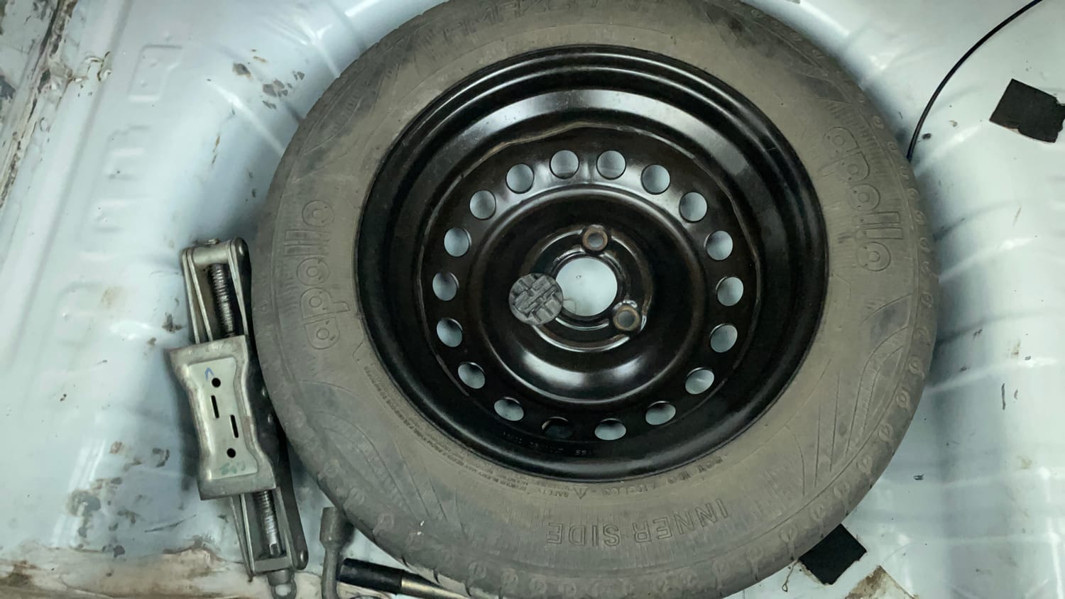 Used 2021 Renault Kwid RXT Petrol Manual tyres SPARE TYRE VIEW