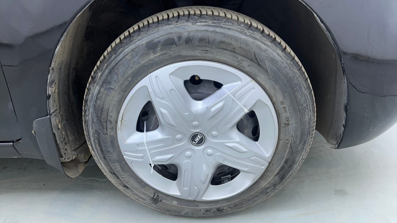 Used 2017 Nissan Micra XL CVT Petrol Automatic tyres RIGHT FRONT TYRE RIM VIEW