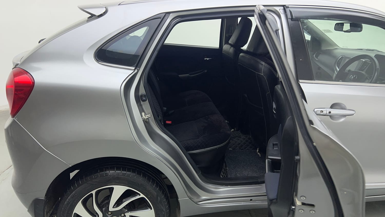 Used 2019 Toyota Glanza G CVT Petrol Automatic interior RIGHT SIDE REAR DOOR CABIN VIEW