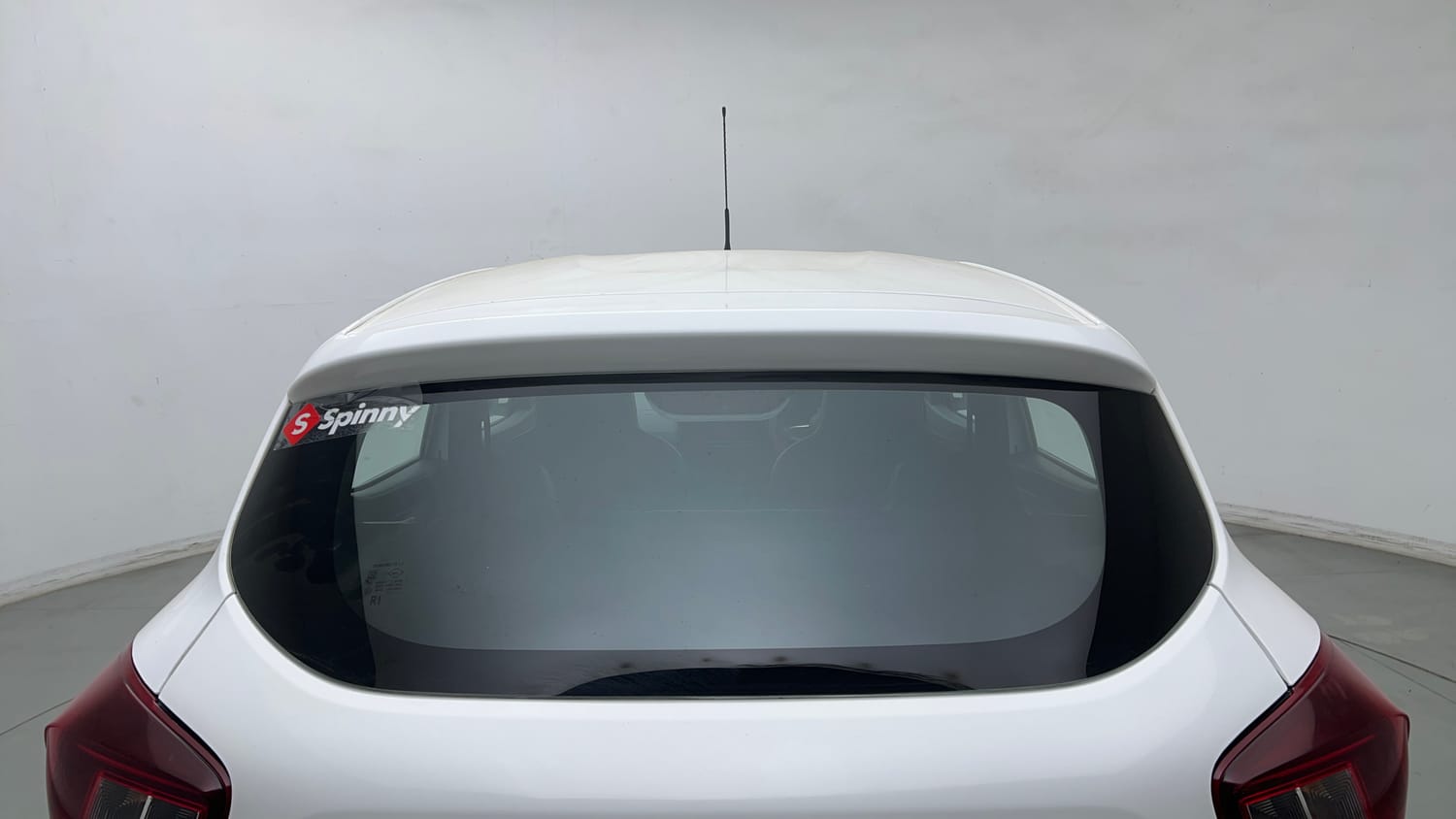 Used 2021 Renault Kwid RXT 1.0 Opt Petrol Manual exterior BACK WINDSHIELD VIEW