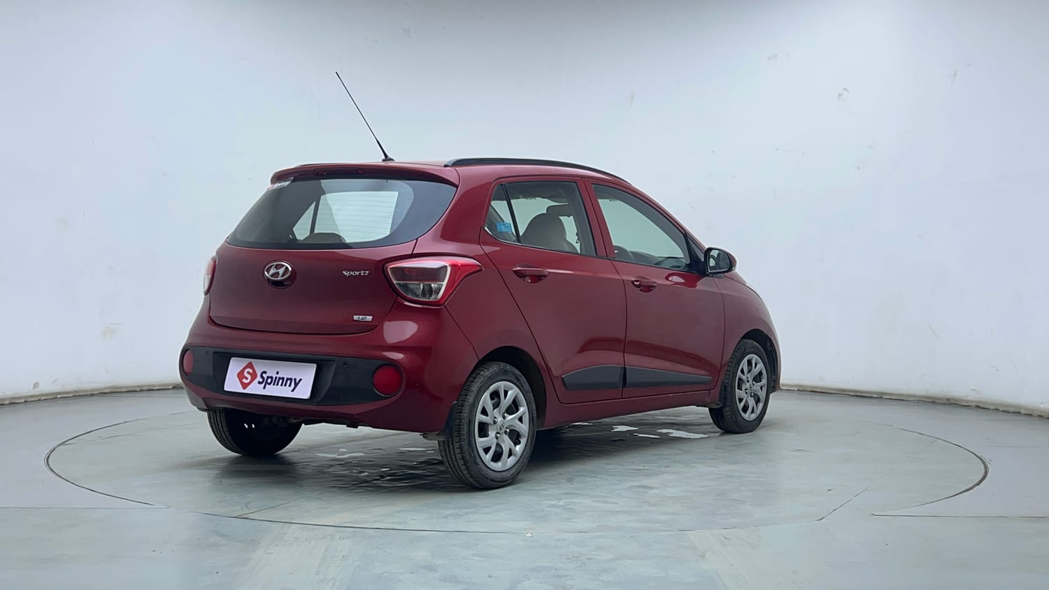 Used 2017 Hyundai Grand i10 Sportz (O) 1.2 Kappa VTVT Petrol Manual exterior RIGHT REAR CORNER VIEW