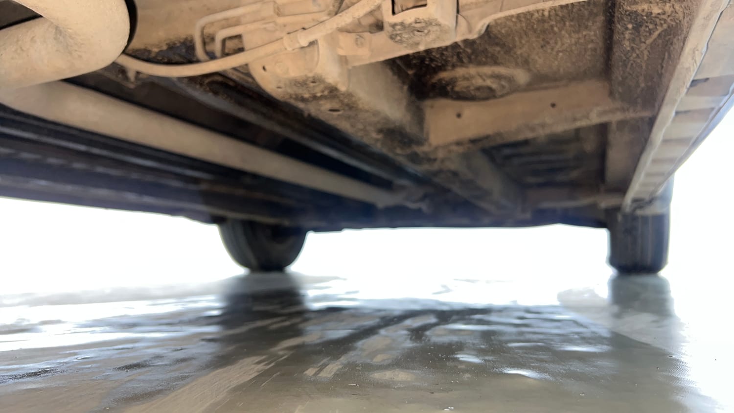 Used 2014 Maruti Suzuki Swift VDi Diesel Manual extra REAR RIGHT UNDERBODY VIEW