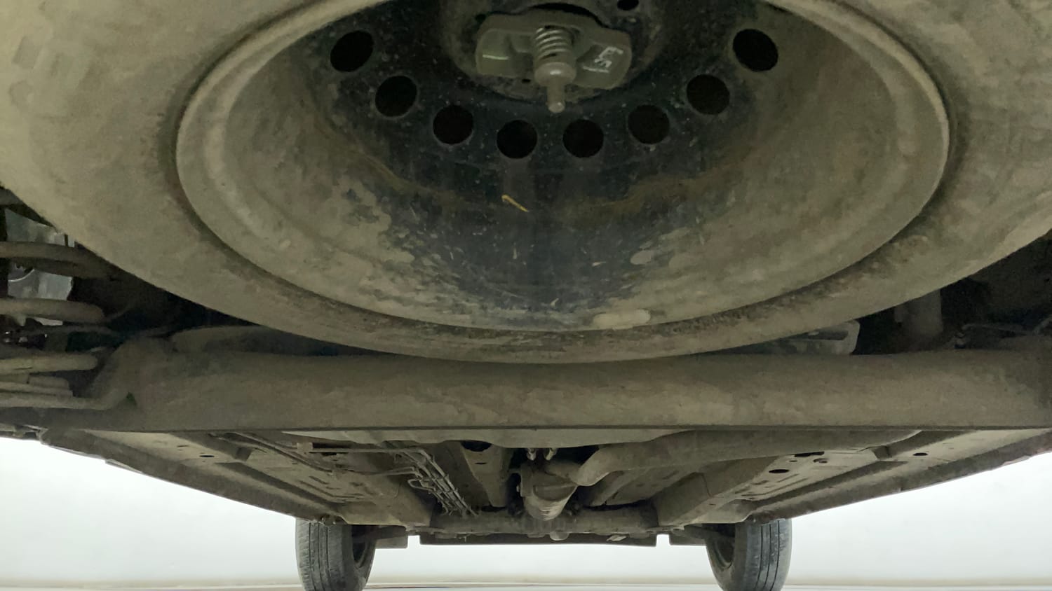 Used 2024 Tata Punch Adventure Rhythm CNG Cng Manual extra REAR UNDERBODY VIEW (TAKEN FROM REAR)