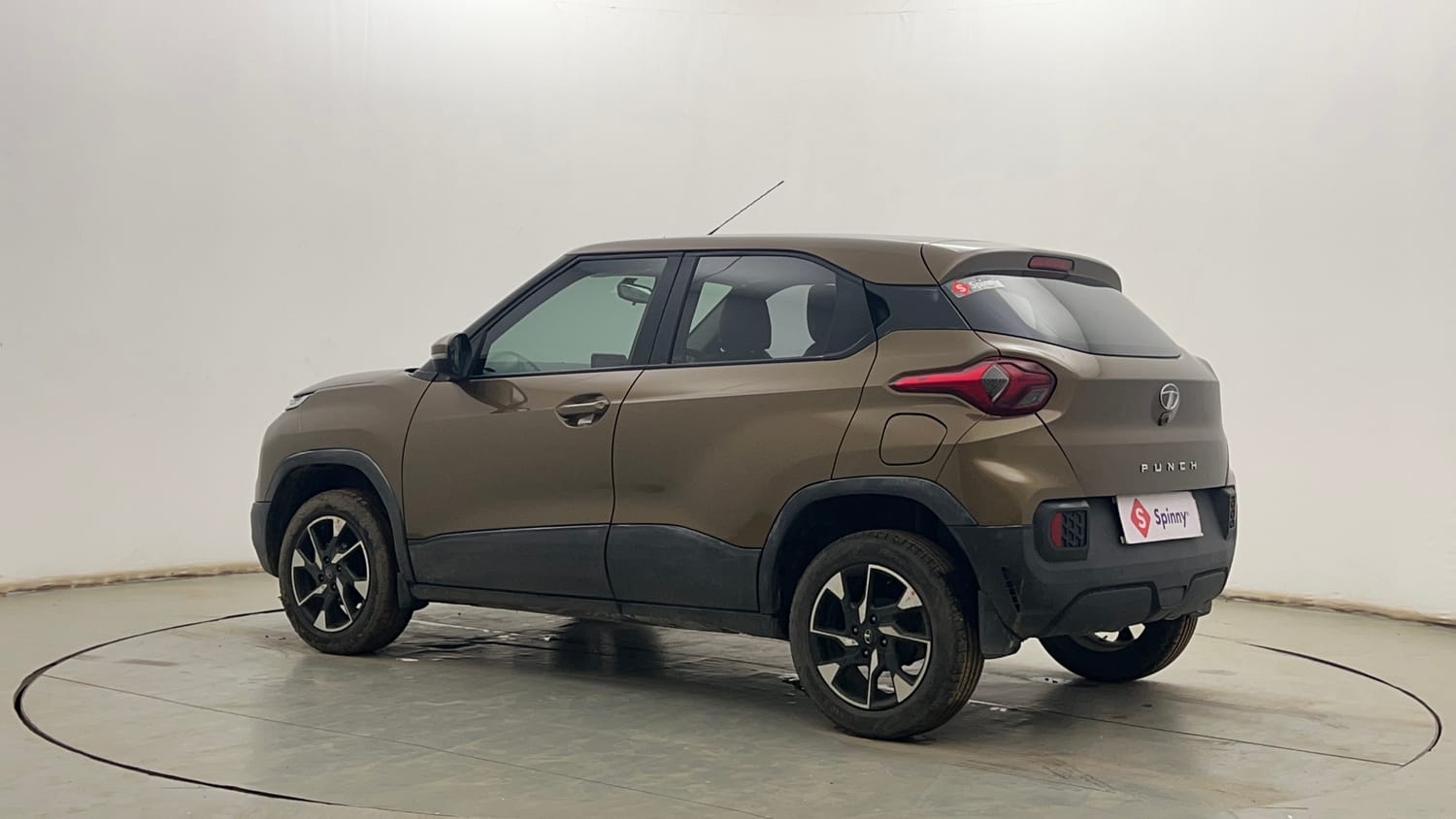 Used 2022 Tata Punch Accomplished Dazzle Pack MT Petrol Manual exterior LEFT REAR CORNER VIEW