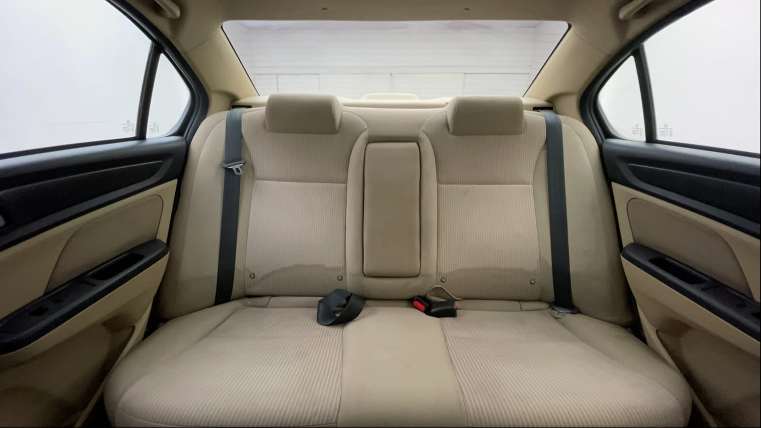 Used 2020 Honda Amaze 1.2 VX CVT Petrol Petrol Automatic interior REAR SEAT CONDITION VIEW