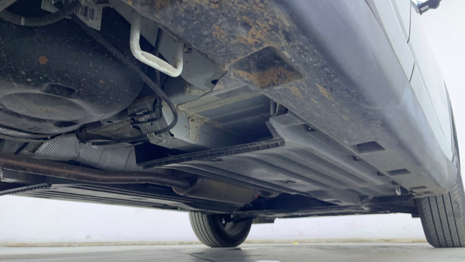 Used 2025 Maruti Suzuki Victoris ZXI+ THS 2W Hybrid Automatic extra REAR RIGHT UNDERBODY VIEW