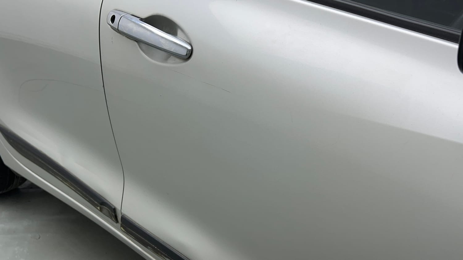 Used 2019 Maruti Suzuki Swift LXi Petrol Manual dents MINOR DENT