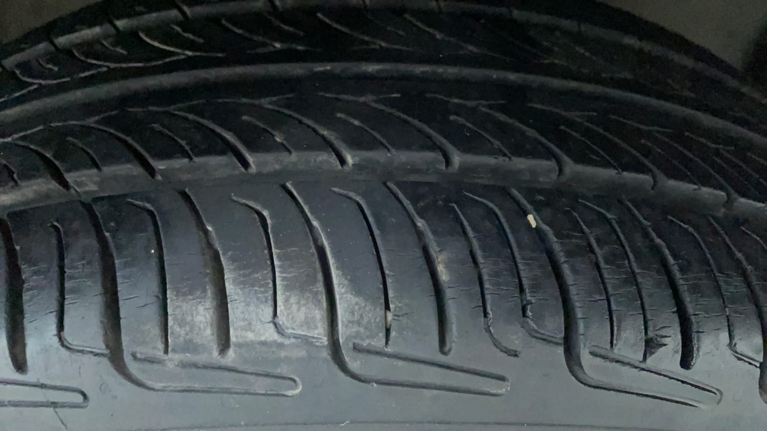 Used 2019 Honda Amaze 1.2 S MT Petrol Petrol Manual tyres RIGHT FRONT TYRE TREAD VIEW