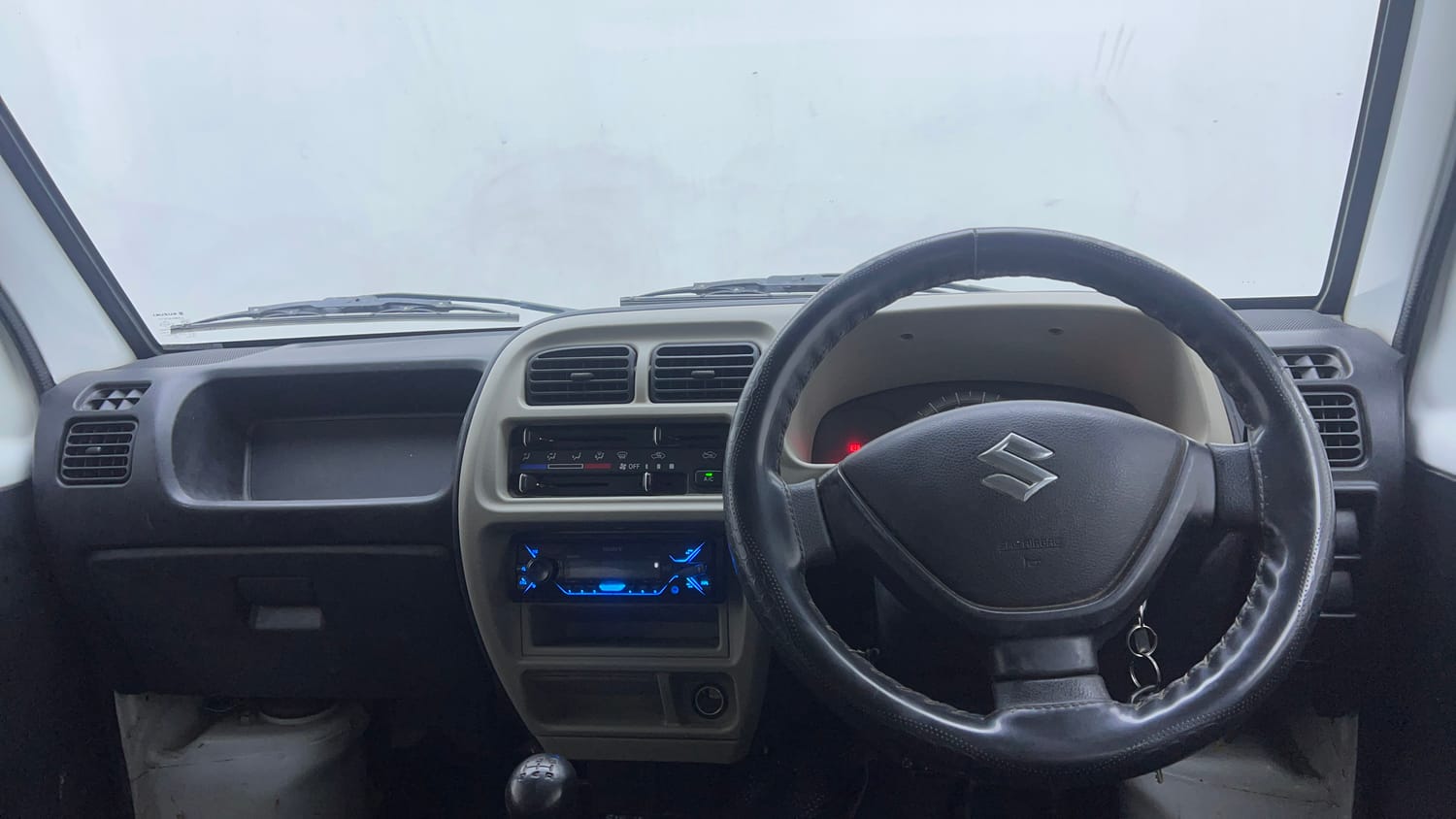Used 2019 Maruti Suzuki Eeco 5 STR WITH A/C+HTR Petrol Manual interior DASHBOARD VIEW