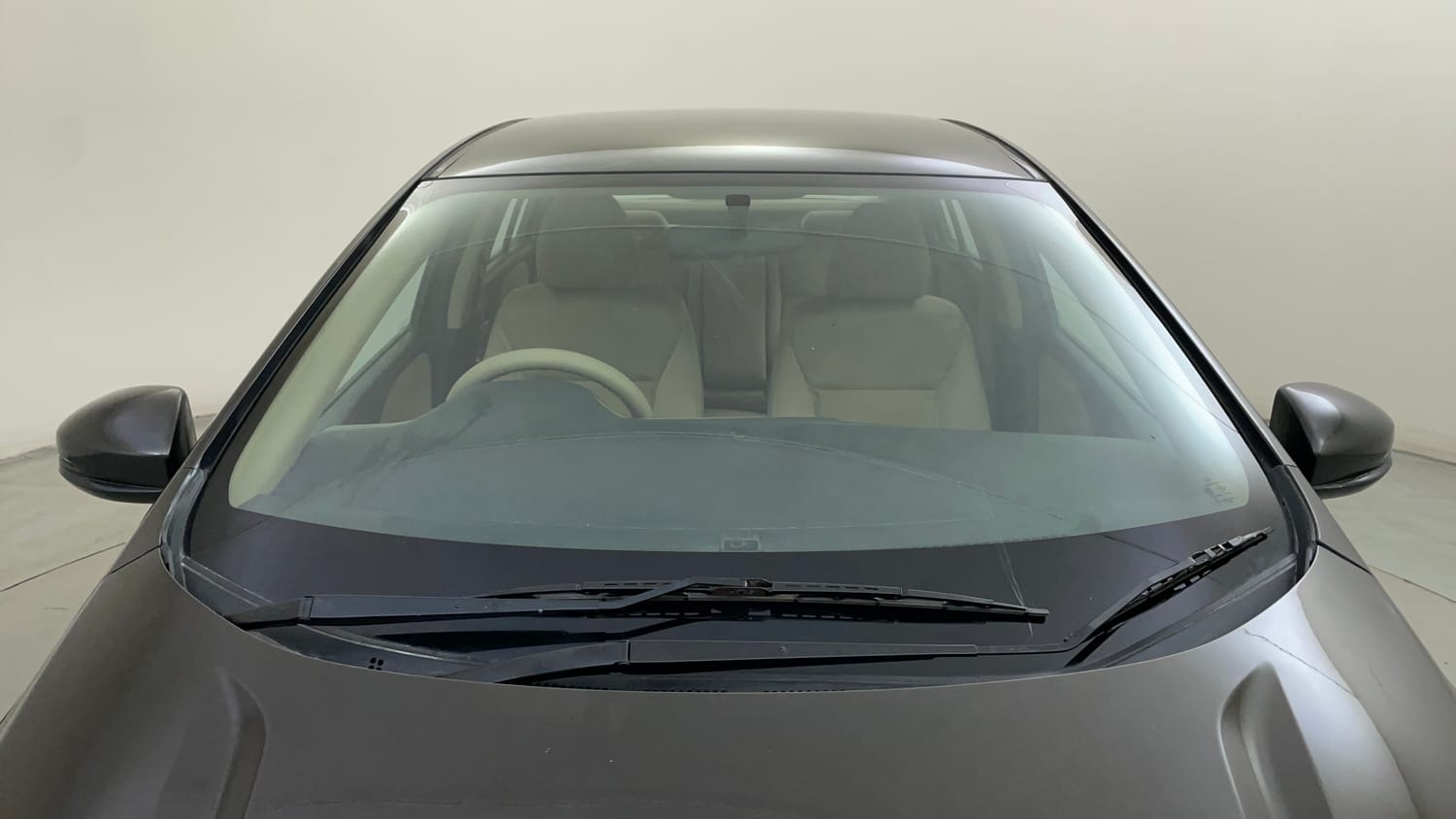 Used 2015 Honda City V Petrol Manual exterior FRONT WINDSHIELD VIEW