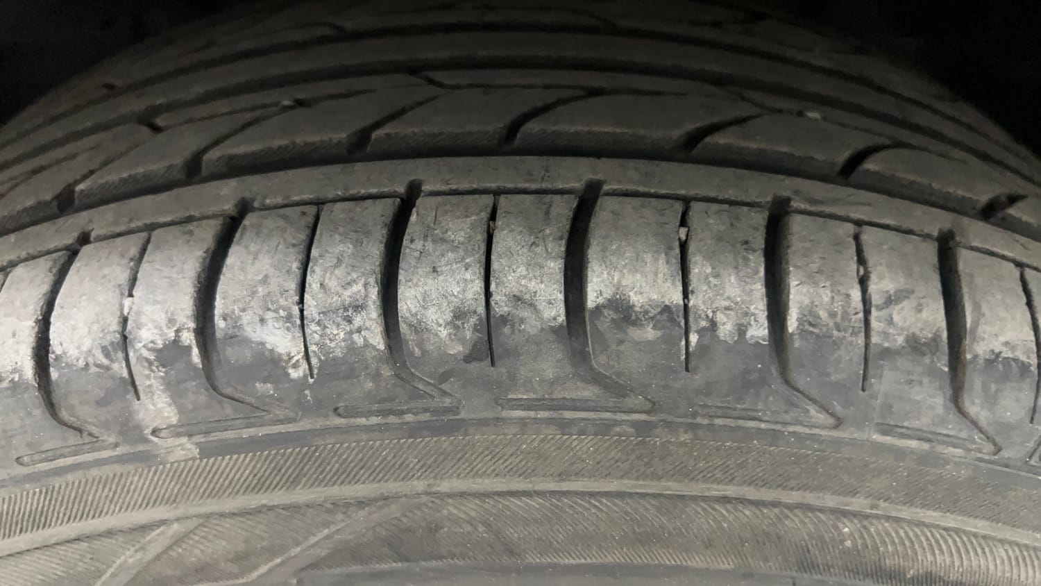 Used 2020 Tata Nexon XZA Plus (O) Dual Tone Petrol Automatic tyres LEFT FRONT TYRE TREAD VIEW