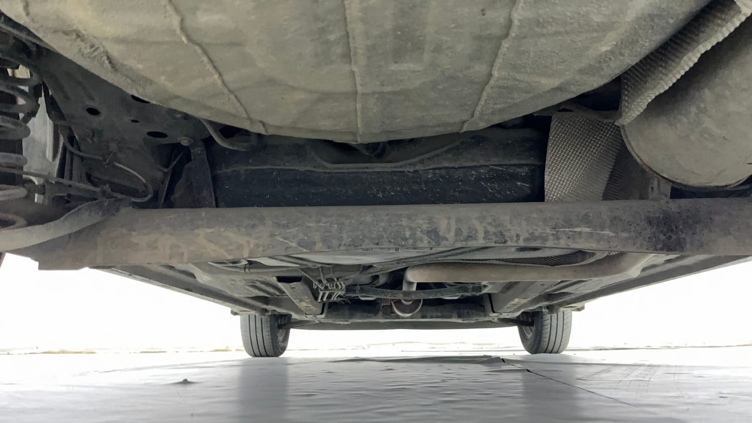 Used 2016 Ford Figo Titanium 1.2 Ti-VCT Petrol Manual extra REAR UNDERBODY VIEW (TAKEN FROM REAR)