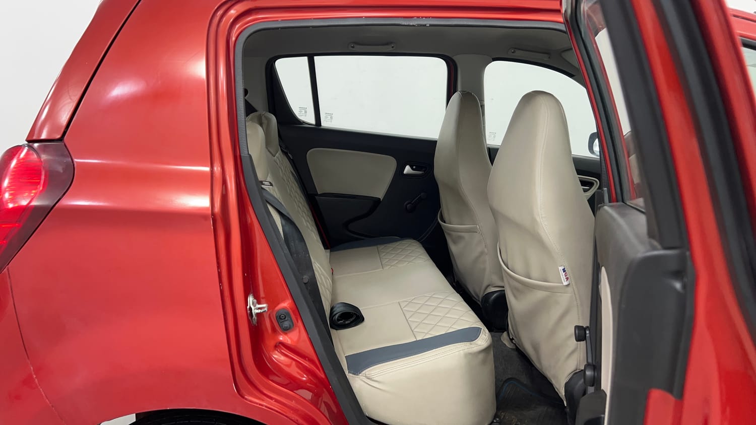 Used 2019 Maruti Suzuki Alto 800 VXi Petrol Manual interior RIGHT SIDE REAR DOOR CABIN VIEW