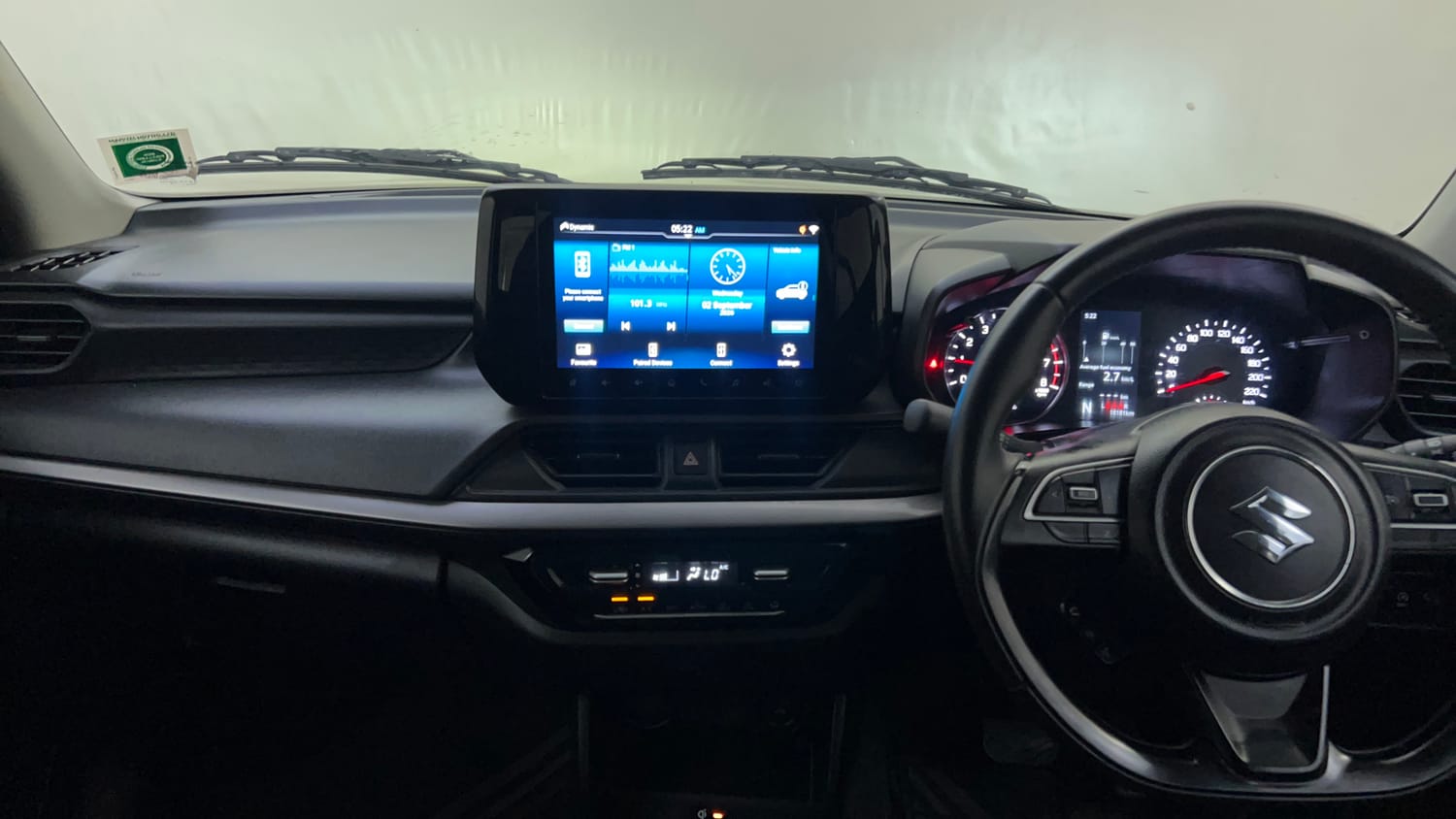 Used 2024 Maruti Suzuki Swift ZXi Plus AMT Petrol Automatic interior MUSIC SYSTEM & AC CONTROL VIEW