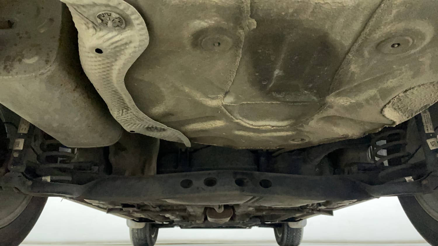 Used 2022 Volkswagen Virtus Highline 1.0 TSI MT Petrol Manual extra REAR UNDERBODY VIEW (TAKEN FROM REAR)