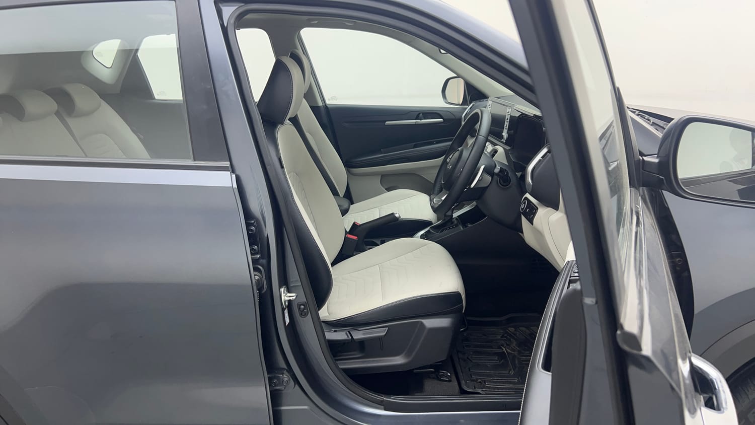 Used 2023 Kia Sonet HTX 1.0 Turbo Petrol DCT Petrol Automatic interior RIGHT SIDE FRONT DOOR CABIN VIEW