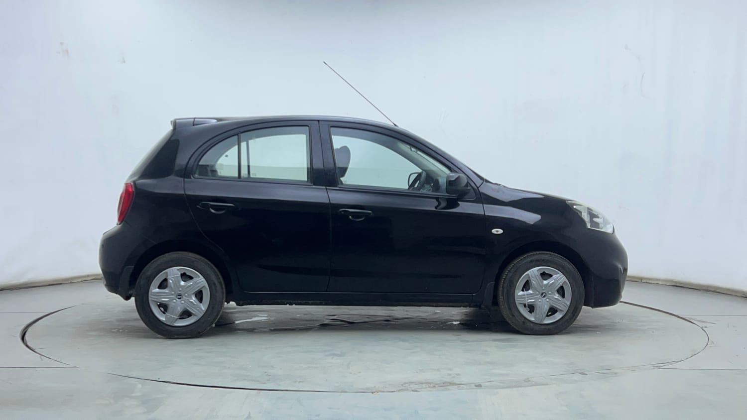 Used 2017 Nissan Micra XL CVT Petrol Automatic exterior RIGHT SIDE VIEW