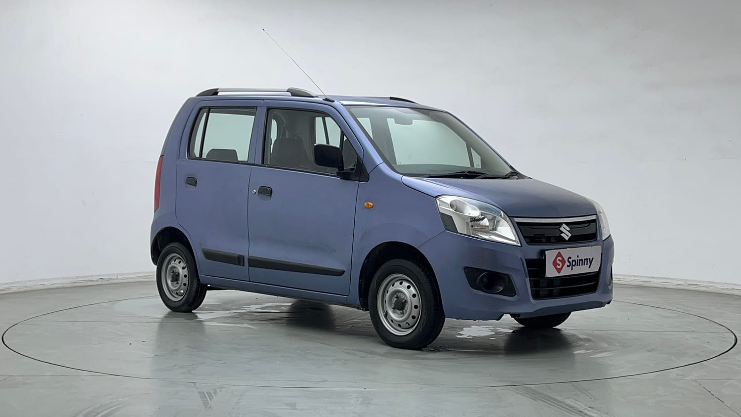 Used 2015 Maruti Suzuki Wagon R LXI Petrol Manual exterior RIGHT FRONT CORNER VIEW