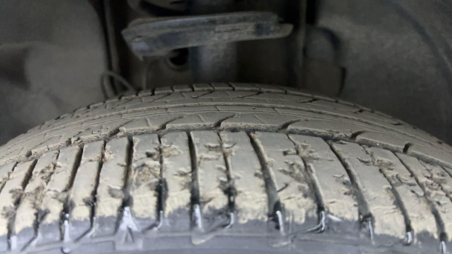 Used 2024 Tata Tiago XZ Plus Petrol Manual tyres LEFT FRONT TYRE TREAD VIEW