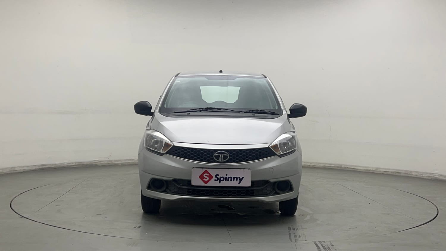Used 2019 Tata Tiago Revotron XE Petrol Manual exterior FRONT VIEW