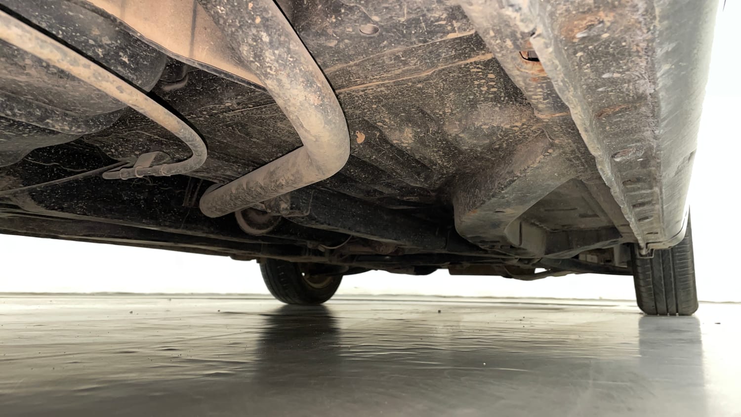 Used 2014 Honda Amaze 1.2 EX i-VTEC Petrol Manual extra REAR RIGHT UNDERBODY VIEW