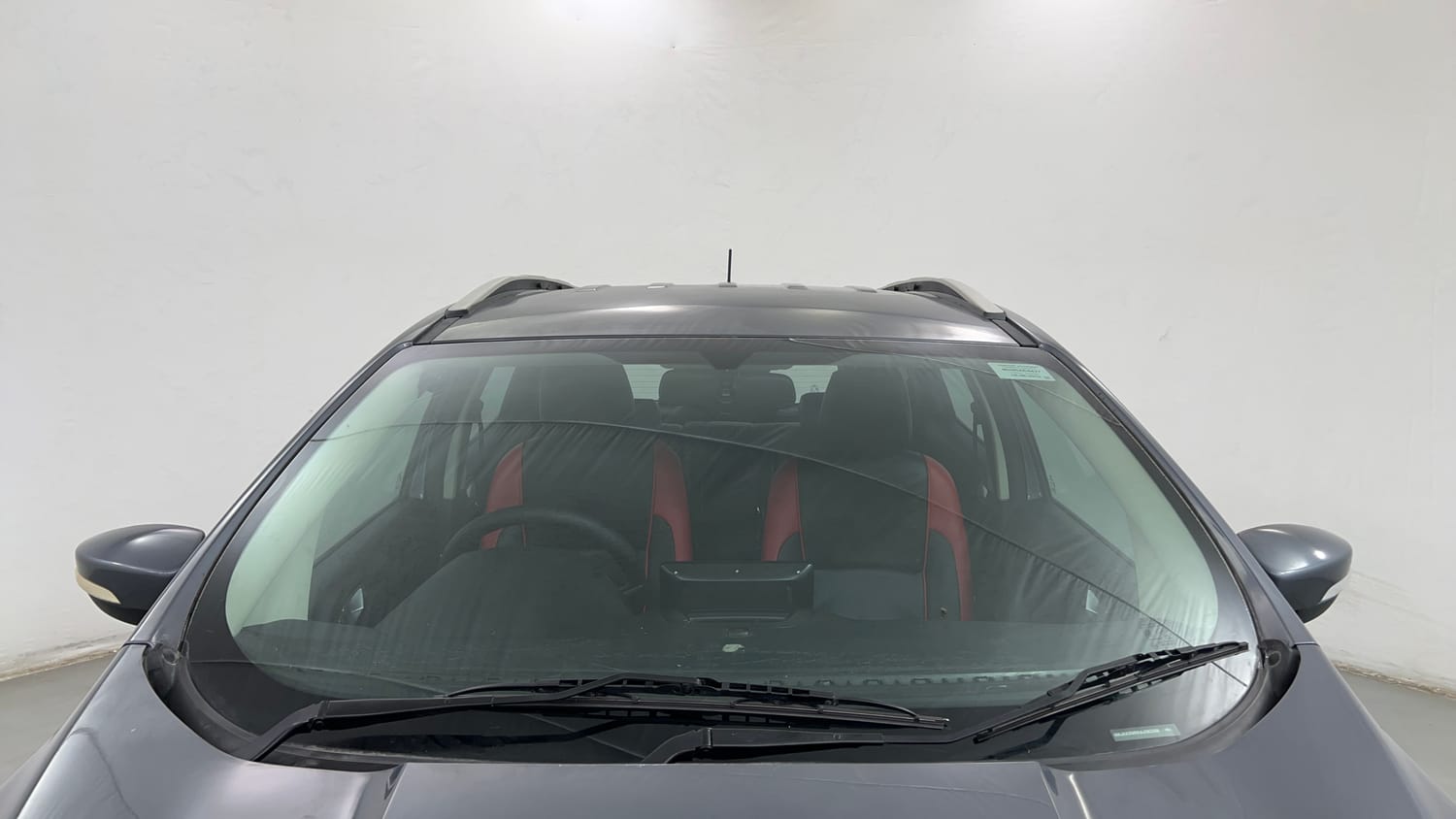 Used 2018 Ford EcoSport Titanium 1.5L TDCi Diesel Manual exterior FRONT WINDSHIELD VIEW