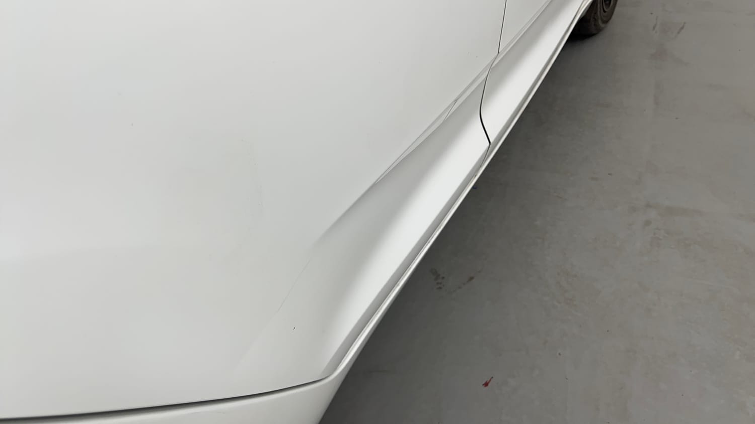 Used 2024 Tata Altroz XZA Plus Petrol Petrol Automatic dents MINOR SCRATCH