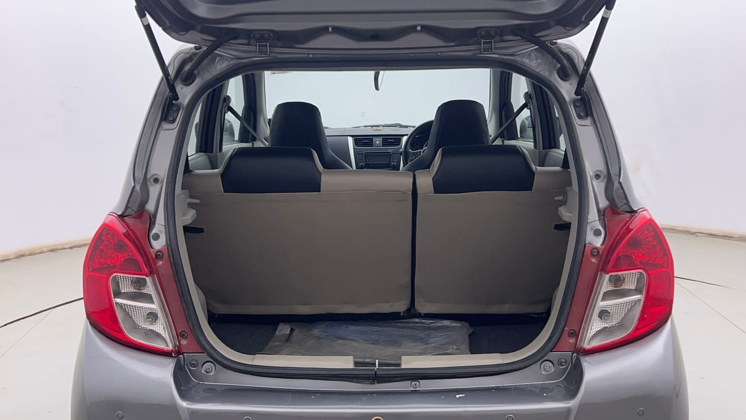 Used 2017 Maruti Suzuki Celerio ZXi Opt Petrol Manual interior DICKY INSIDE VIEW
