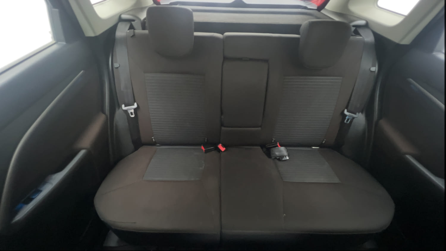 Used 2022 Maruti Suzuki Brezza Zxi Plus Dual Tone Petrol Manual interior REAR SEAT CONDITION VIEW