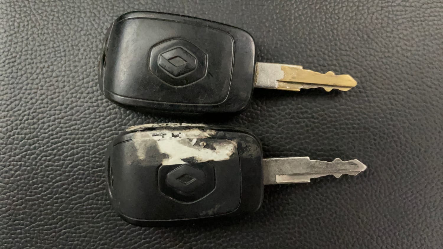 Used 2018 Renault Kwid 1.0 RXT Petrol Manual extra CAR KEY VIEW