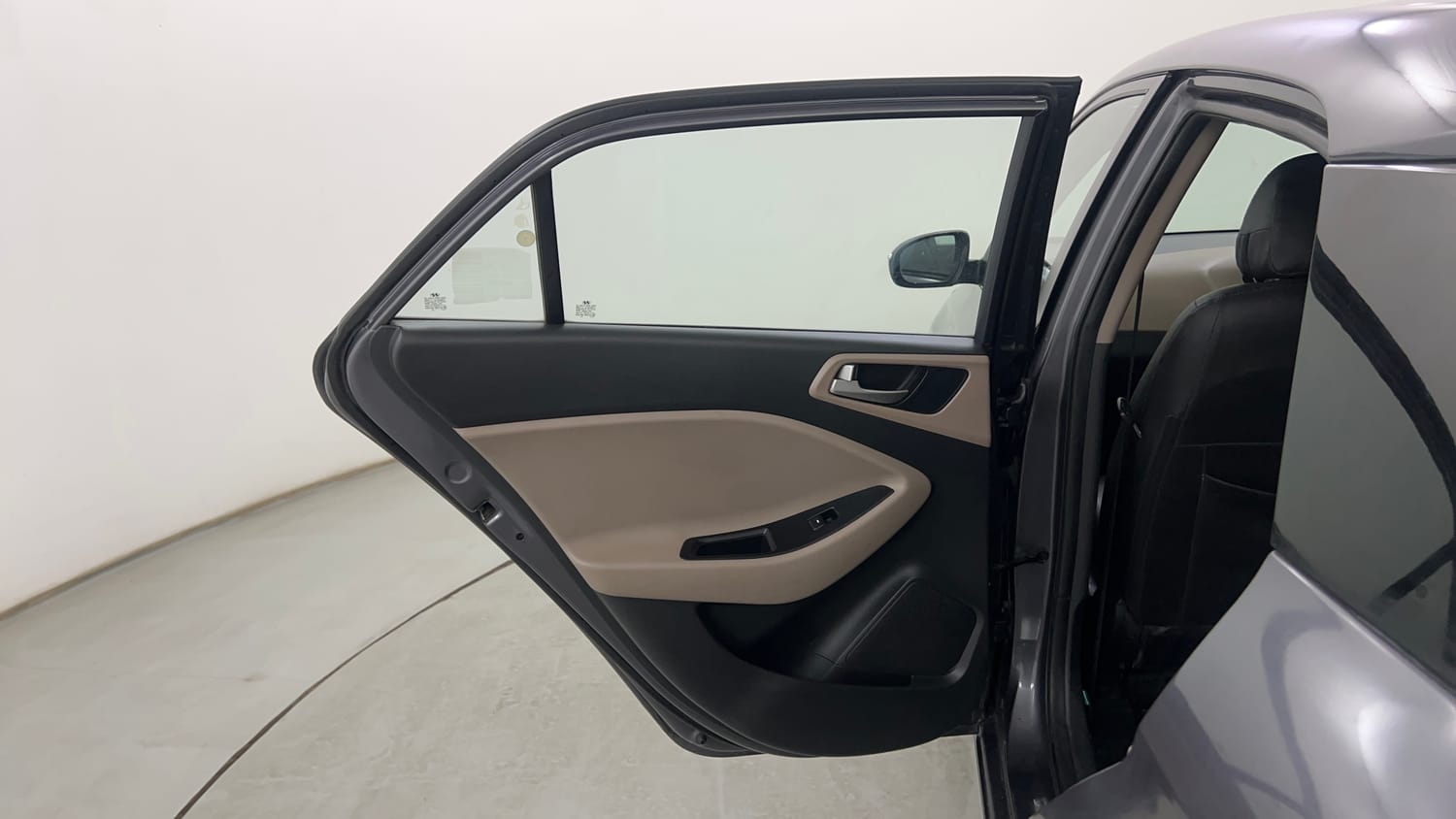 Used 2019 Hyundai Elite i20 Sportz Plus 1.2 Petrol Manual interior LEFT REAR DOOR OPEN VIEW