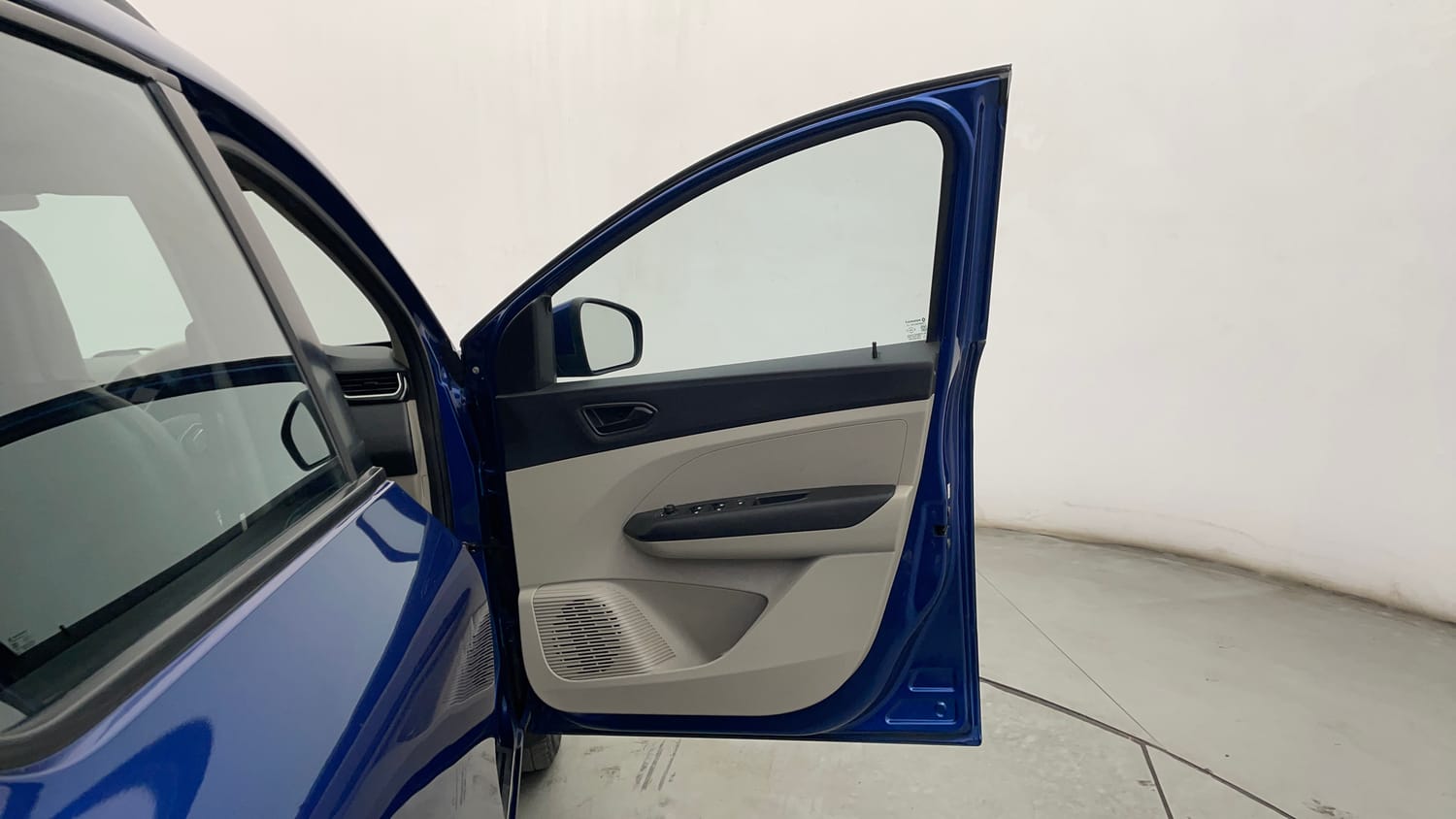 Used 2020 Renault Triber RXT Petrol Manual interior RIGHT FRONT DOOR OPEN VIEW