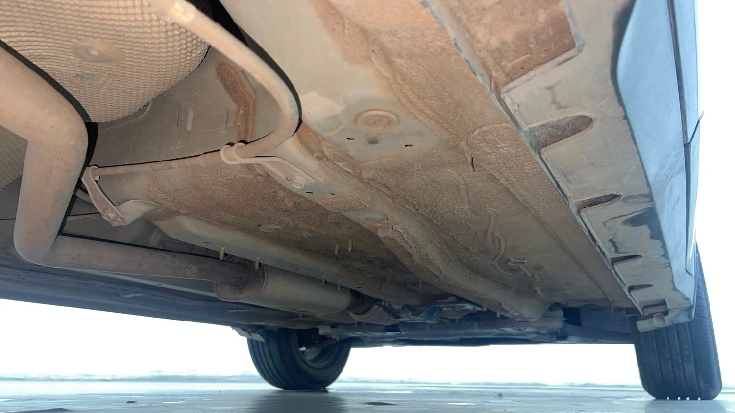 Used 2023 Kia Sonet HTX 1.0 Turbo Petrol DCT Petrol Automatic extra REAR RIGHT UNDERBODY VIEW