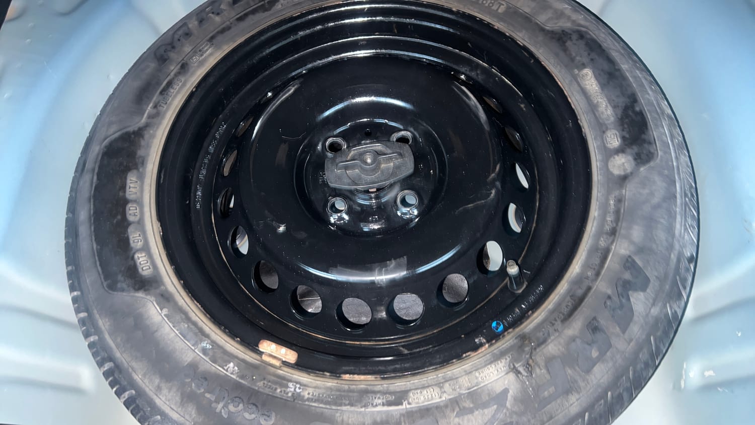 Used 2021 Maruti Suzuki Baleno Delta Petrol Manual tyres SPARE TYRE VIEW