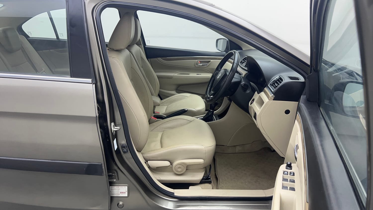 Used 2019 Maruti Suzuki Ciaz Alpha Hybrid 1.5 AT Petrol Automatic interior RIGHT SIDE FRONT DOOR CABIN VIEW