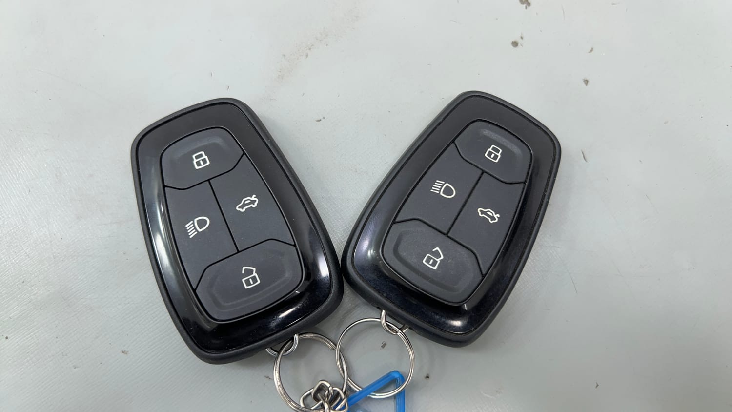 Used 2024 Tata Altroz XZA Plus Petrol Petrol Automatic extra CAR KEY VIEW