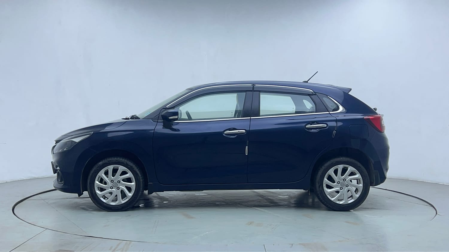 Used 2024 Maruti Suzuki Baleno Zeta AGS Petrol Automatic exterior LEFT SIDE VIEW