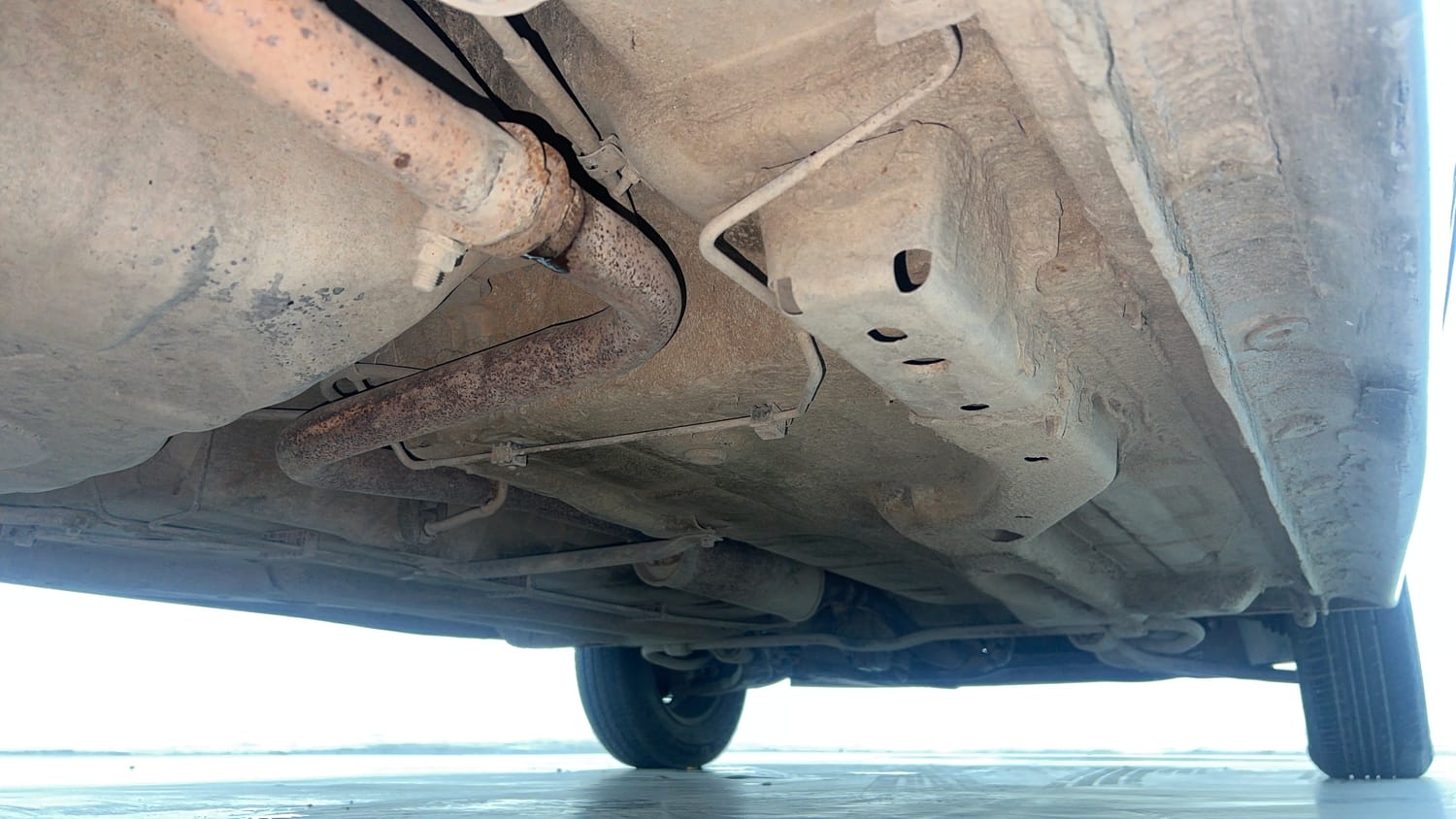 Used 2019 Tata Tiago Revotron XE Petrol Manual extra REAR RIGHT UNDERBODY VIEW
