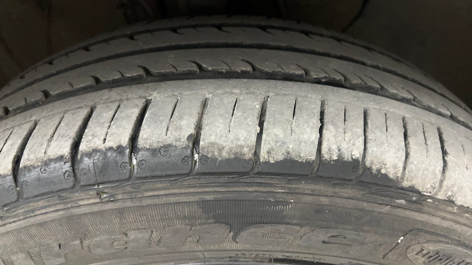 Used 2019 Hyundai Elite i20 Sportz Plus 1.2 Petrol Manual tyres RIGHT FRONT TYRE TREAD VIEW