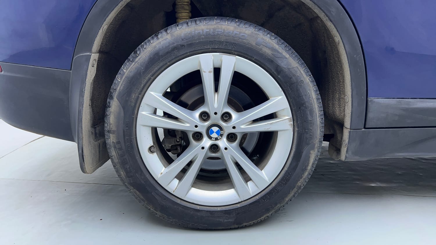 Used 2018 BMW X1 sDrive20d Expedition Diesel Automatic tyres RIGHT REAR TYRE RIM VIEW