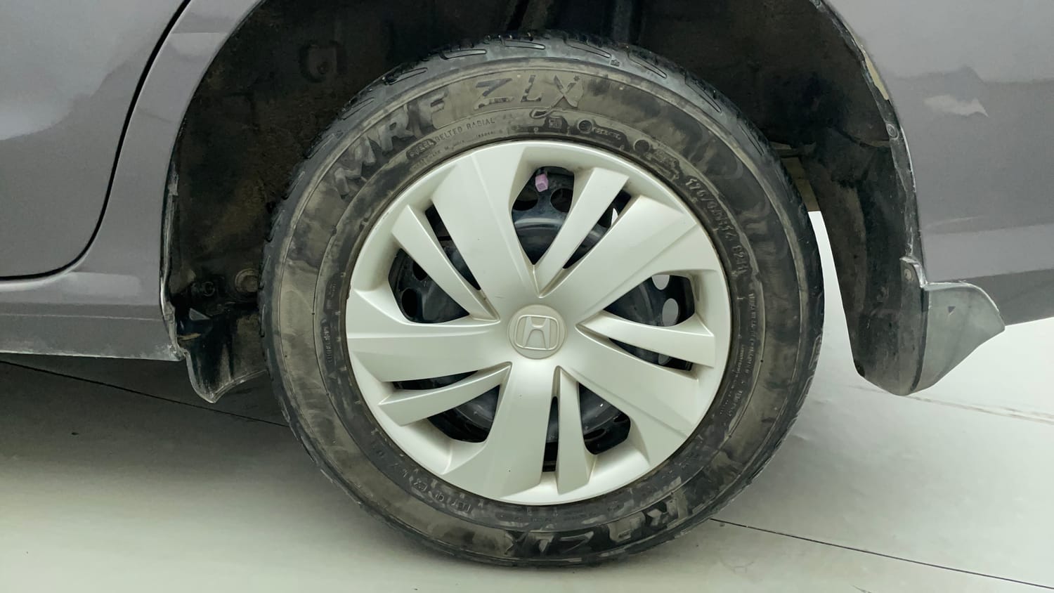 Used 2019 Honda Amaze 1.2 S MT Petrol Petrol Manual tyres LEFT REAR TYRE RIM VIEW