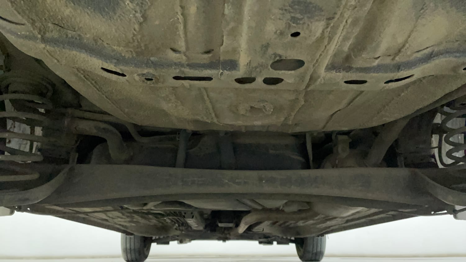 Used 2019 Honda Amaze 1.2 S MT Petrol Petrol Manual extra REAR UNDERBODY VIEW (TAKEN FROM REAR)
