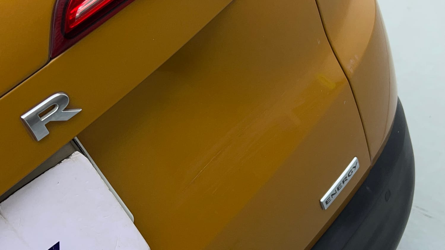 Used 2020 Renault Triber RXT Petrol Manual dents MINOR SCRATCH