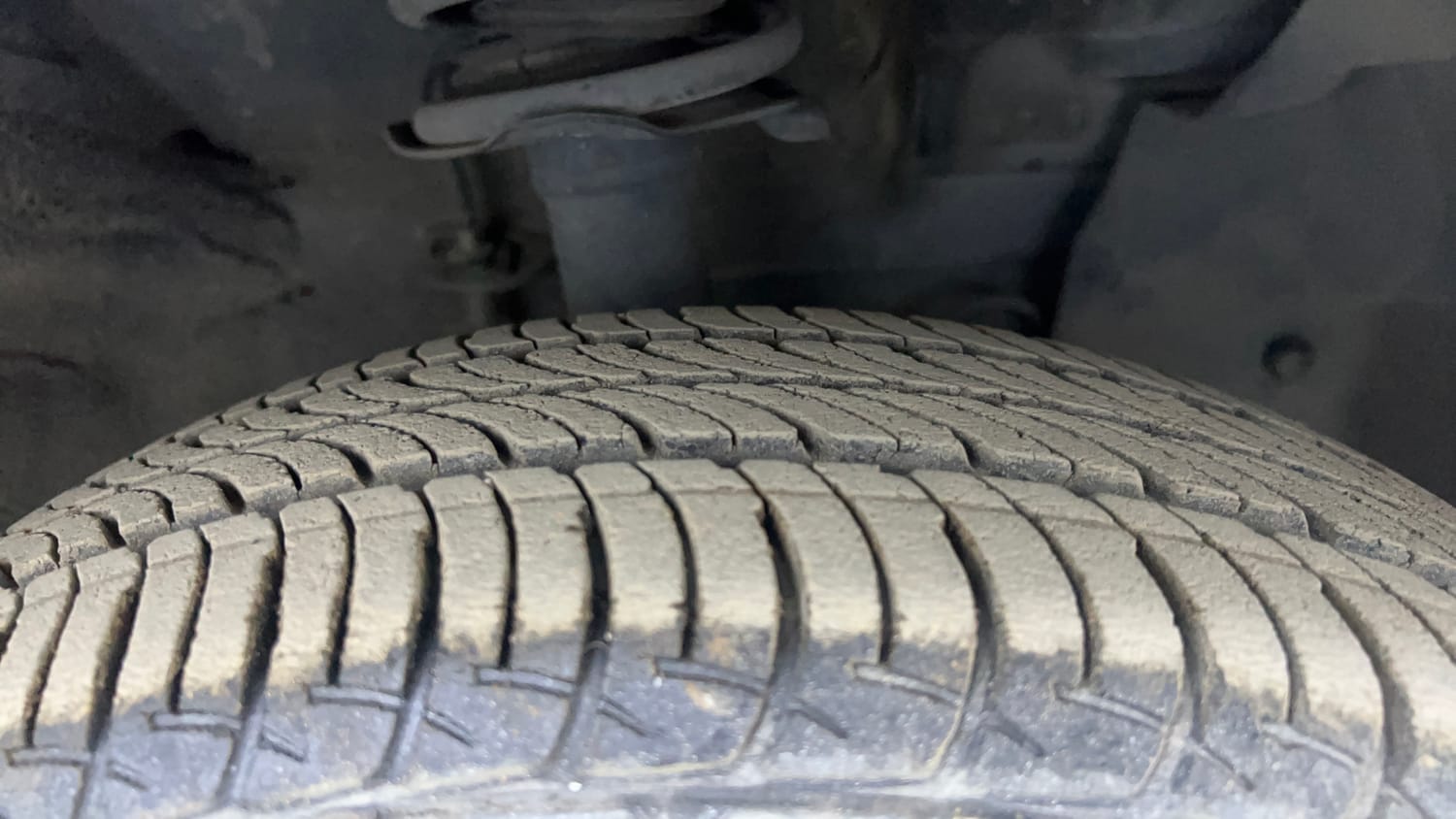 Used 2017 Nissan Micra XL CVT Petrol Automatic tyres RIGHT FRONT TYRE TREAD VIEW